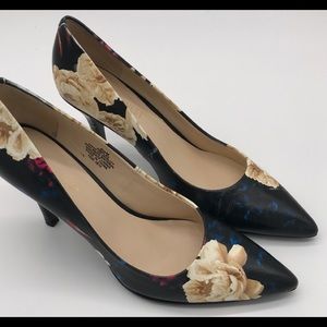 Nine West Women’s FLAX Pointed Toe Pump